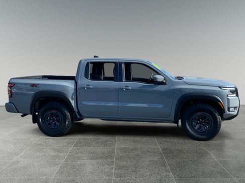 Used 2025 Nissan Frontier PRO-4X AWD/4WD image 6