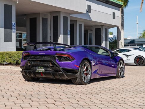 Used 2019 Lamborghini Huracan Performante image 22