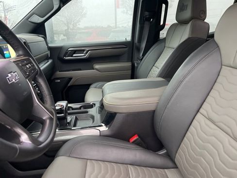 Used 2024 Chevrolet Silverado 1500 ZR2 w/ ZR2 Bison Edition image 9