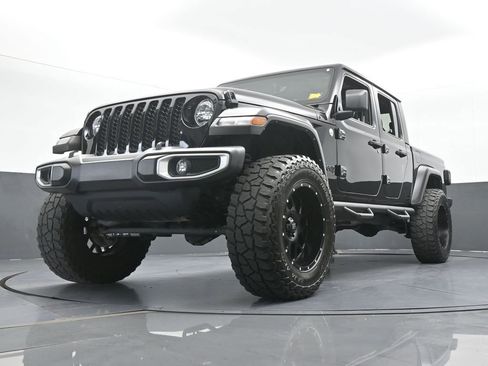 Used 2021 Jeep Gladiator Sport AWD/4WD image 51