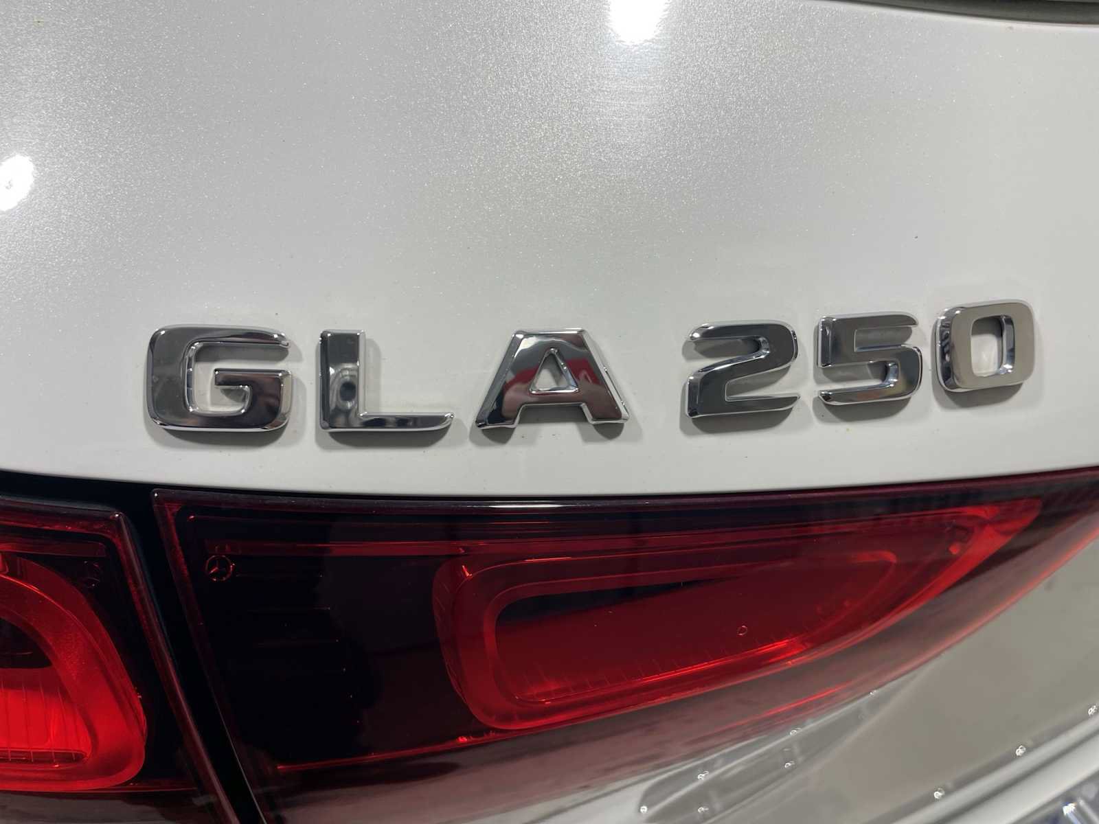 Used 2021 Mercedes-Benz GLA 250 4MATIC image 7