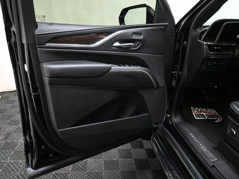 Used 2023 Cadillac Escalade ESV Sport Platinum image 25