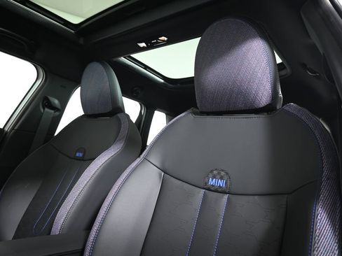 New 2026 MINI Cooper 4-Door Hardtop image 15