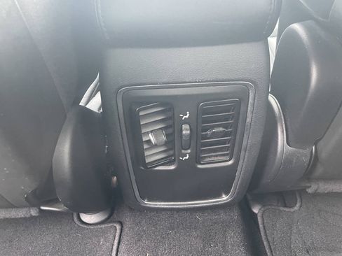 Used 2020 Dodge Durango SXT AWD/4WD image 11