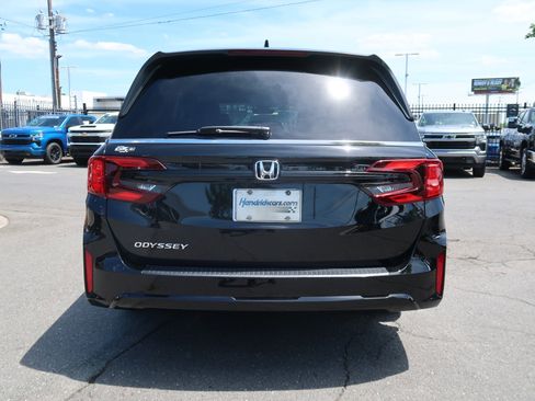 Used 2025 Honda Odyssey EX-L image 9