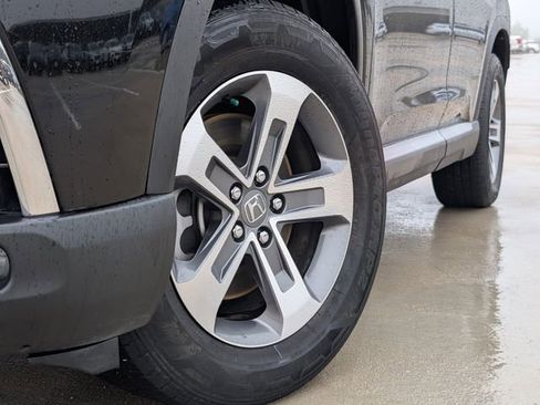 Used 2024 Honda Pilot EX-L image 2