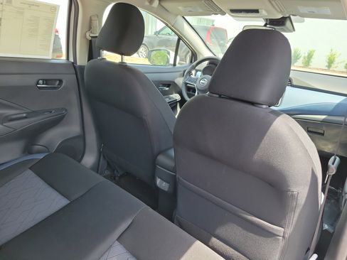 New 2025 Nissan Versa SV w/ Trunk Package FWD image 28