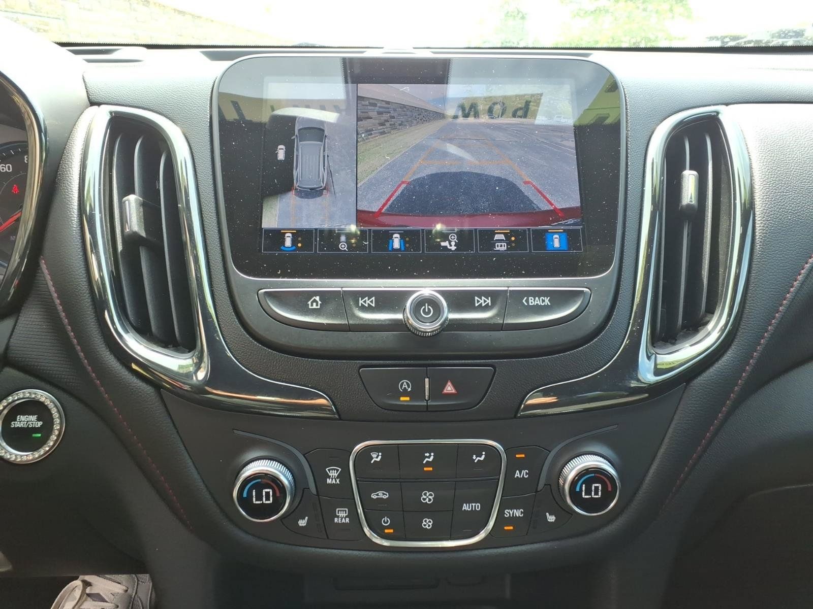 Used 2022 Chevrolet Equinox RS w/ Infotainment Package FWD image 25