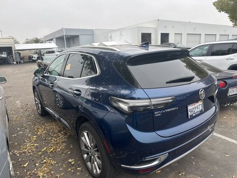 Certified 2023 Buick Envision Avenir image 4