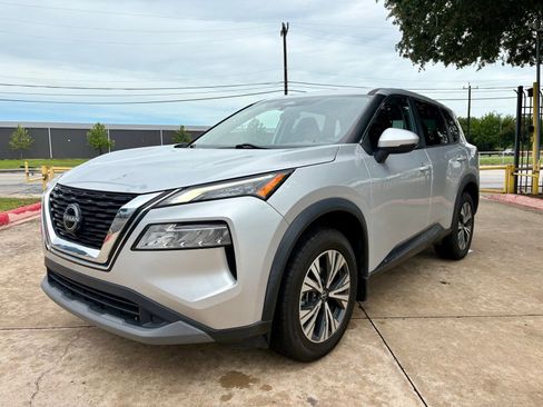 Used 2022 Nissan Rogue SV FWD image 10