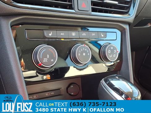 Used 2023 Volkswagen Taos SE image 14