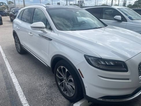 Used 2022 Lincoln Nautilus Reserve FWD image 1