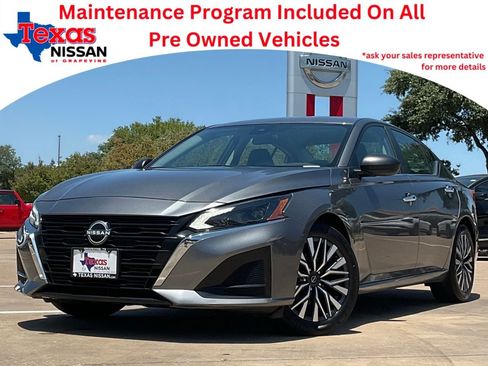 Used 2024 Nissan Altima 2.5 SV FWD image 1