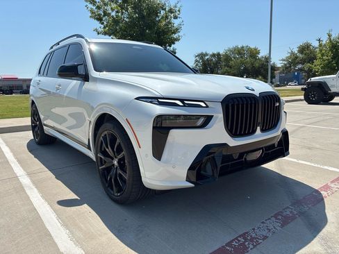 Used 2025 BMW X7 M60i w/ Executive Package AWD/4WD image 3
