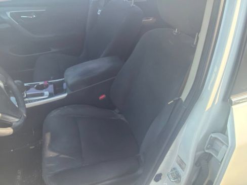 Used 2014 Nissan Altima 2.5 S w/ Display Audio Package FWD image 18
