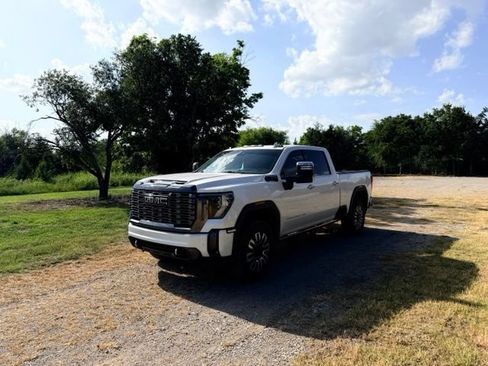 Used 2024 GMC Sierra 2500 Denali Ultimate AWD/4WD image 1