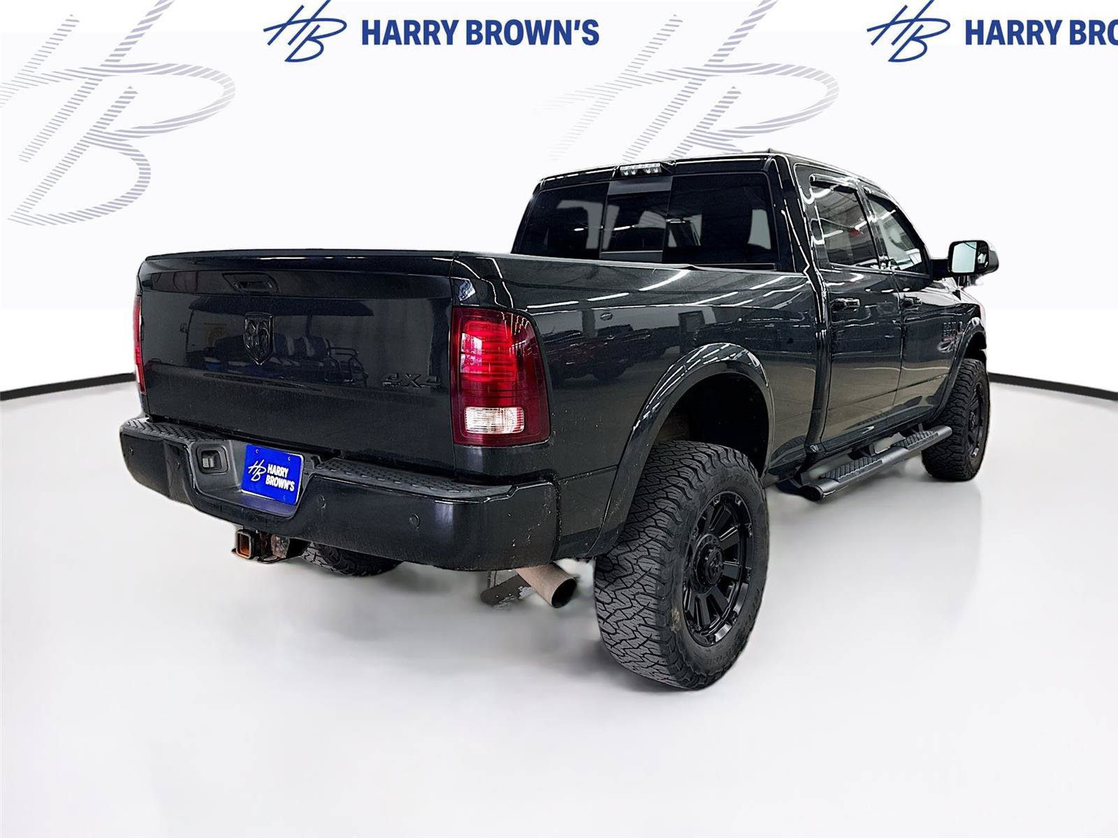 Used 2017 RAM 2500 Laramie w/ Sport Appearance Group AWD/4WD image 10