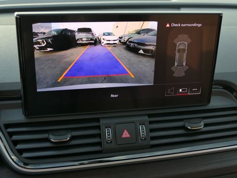 Used 2024 Audi Q5 2.0T Premium w/ Convenience Package image 25