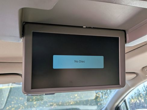 Used 2023 Honda Odyssey Touring image 34