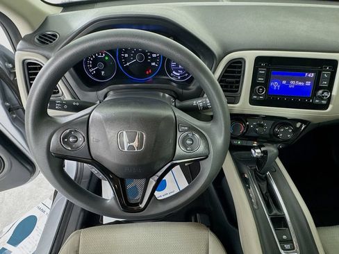 Used 2019 Honda HR-V LX image 14