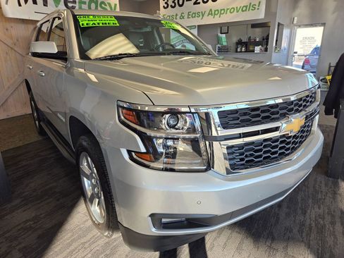 Used 2019 Chevrolet Tahoe LT w/ Luxury Package image 2