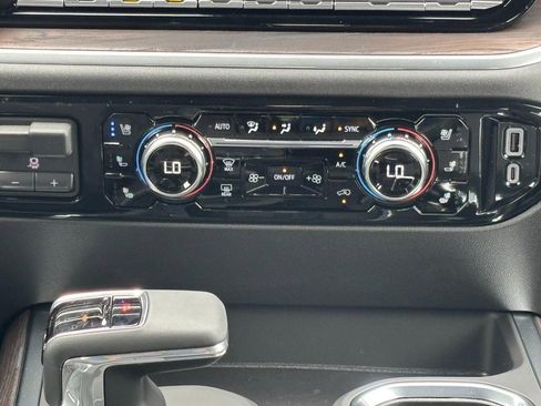 New 2025 GMC Sierra 1500 SLT w/ SLT Premium Plus Package image 10