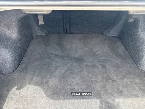 Certified 2025 Nissan Altima 2.5 SV FWD image 30