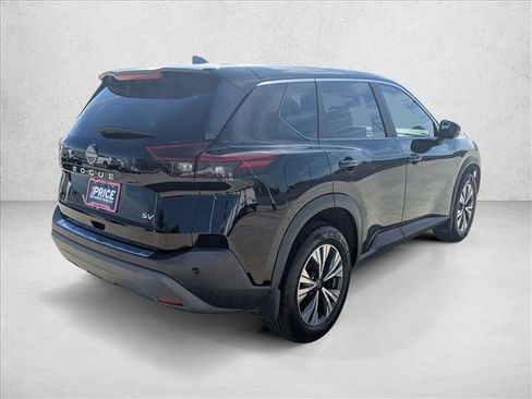 Used 2023 Nissan Rogue SV image 5