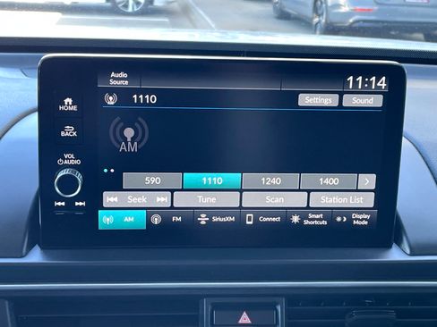 Used 2024 Honda Pilot EX-L image 16