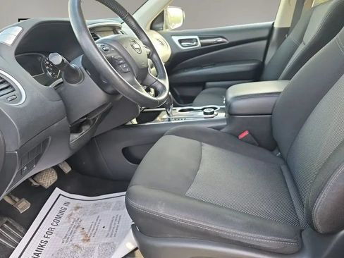 Used 2020 Nissan Pathfinder SV AWD/4WD image 9