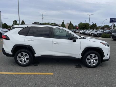 Used 2019 Toyota RAV4 LE w/ Carpet Mat Package AWD/4WD image 11