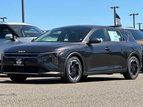 New 2026 Kia K4 EX FWD image 8