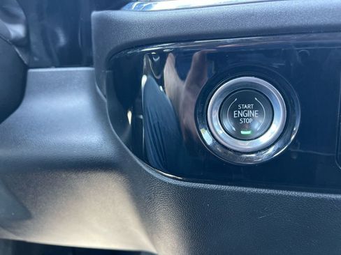 Used 2023 Chevrolet Silverado 1500 LT image 22