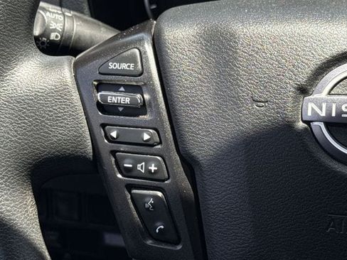 Used 2022 Nissan Frontier SV RWD image 13