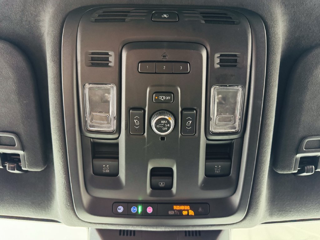 Used 2023 Cadillac Escalade ESV Premium Luxury Platinum w/ Heavy-Duty Trailer Package AWD/4WD image 23