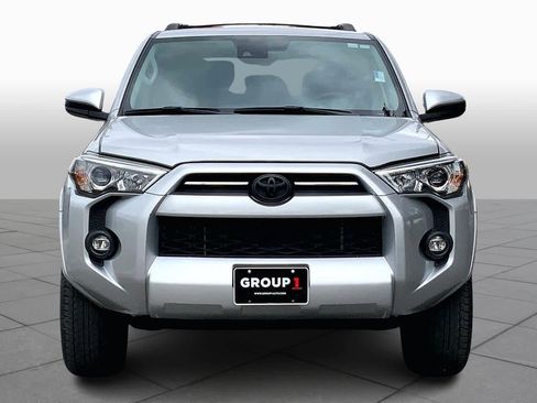 Used 2022 Toyota 4Runner SR5 image 3