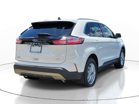 Used 2024 Ford Edge SEL w/ Convenience Package AWD/4WD image 6