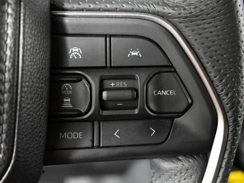 Used 2024 Toyota Tacoma SR5 w/ SR5 Upgrade Package image 31