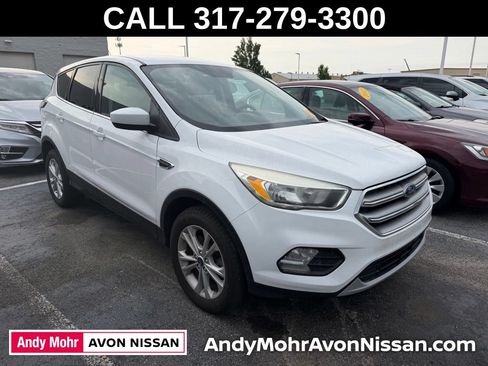 Used 2017 Ford Escape SE AWD/4WD image 1