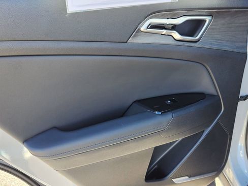 Used 2023 Kia Sportage X-Line w/ X-Line Premium Package image 11