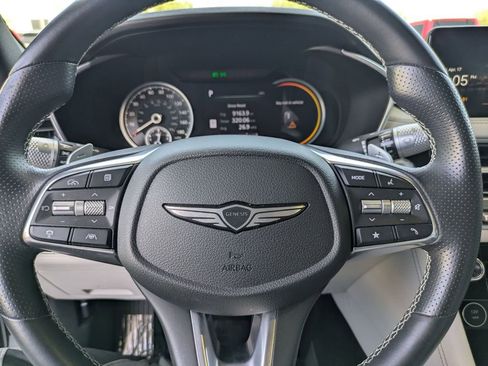 Used 2025 Genesis G70 2.5T RWD image 23