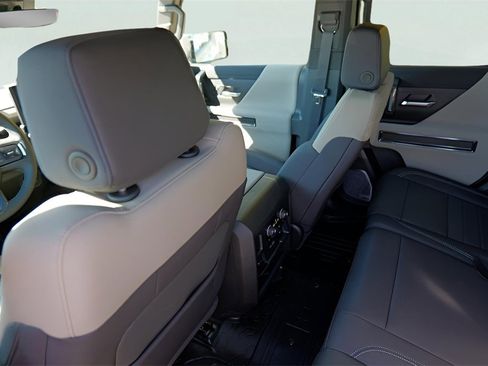 New 2026 GMC Hummer EV 4x4 Crew Cab image 19