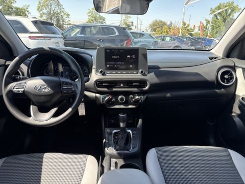 Used 2023 Hyundai Kona SE AWD/4WD image 11