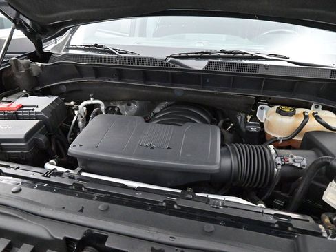 Used 2022 Chevrolet Silverado 1500 LT AWD/4WD image 33