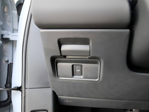 New 2026 Land Rover Range Rover Evoque Dynamic SE image 68