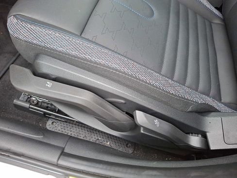 Certified 2025 MINI Cooper S image 11