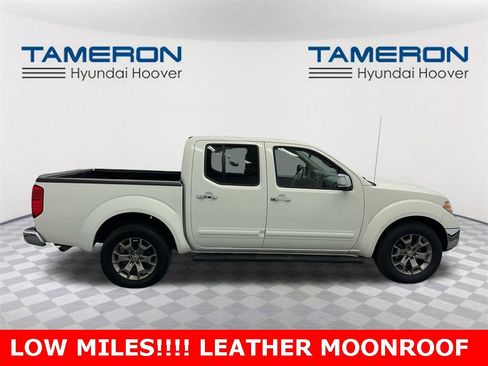 Used 2019 Nissan Frontier SL image 6