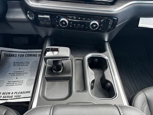 Used 2025 GMC Sierra 1500 SLT w/ SLT Premium Plus Package image 23