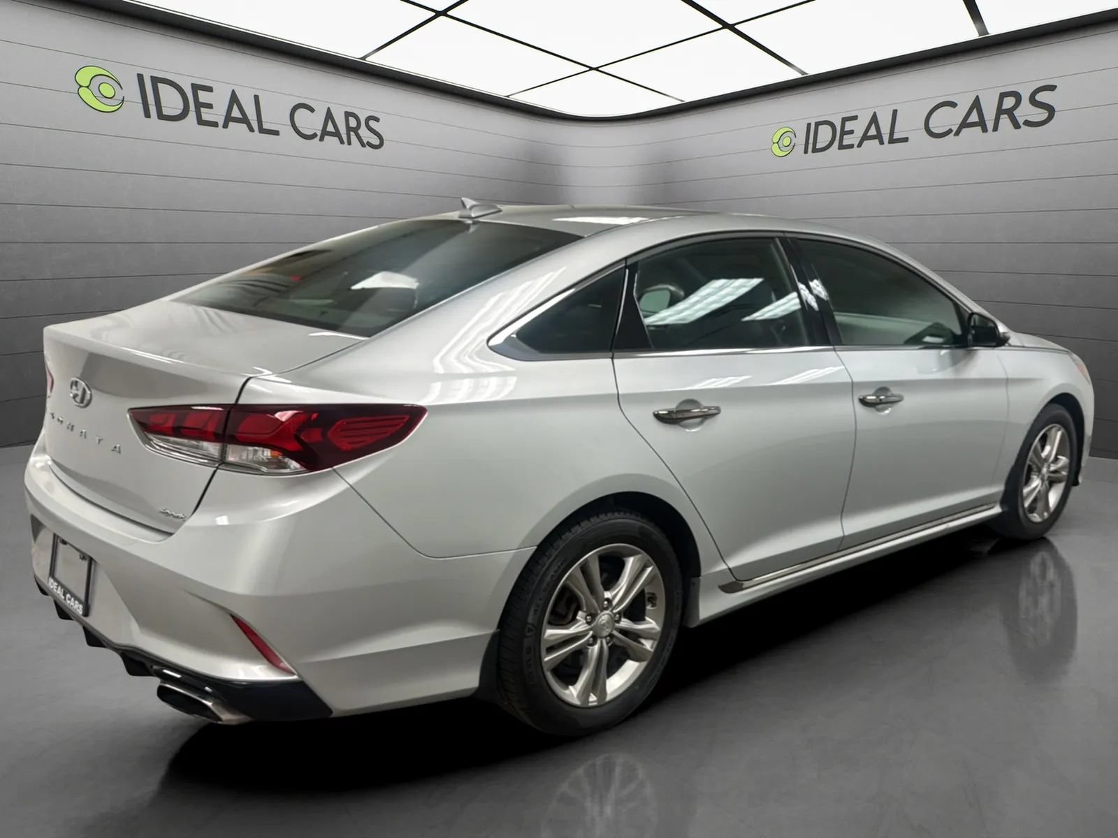 Used 2019 Hyundai Sonata Sport w/ Tech Package 03 FWD image 5