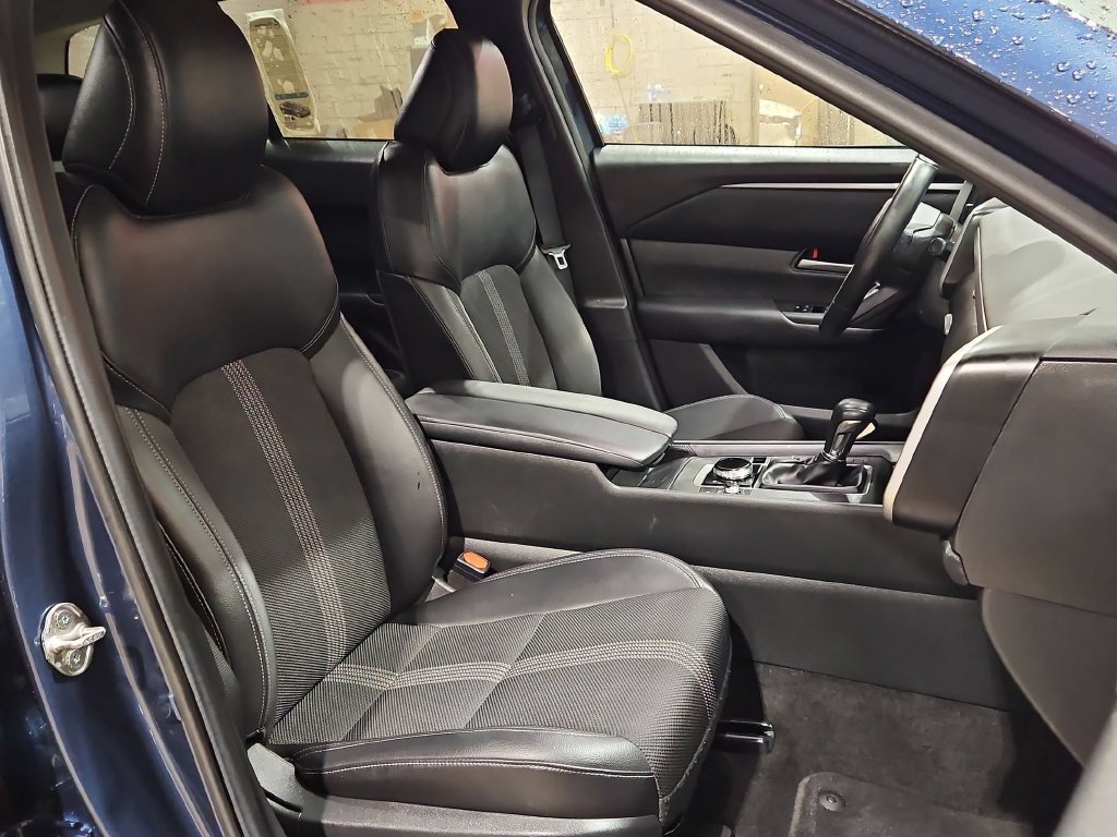 Used 2025 MAZDA CX-50 AWD 2.5 S w/ Premium Package image 31